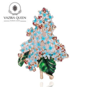 VQ Flowers Brooch